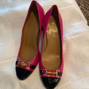 Women’s shoes- pink and black heal with buckle embellishment-2 1/2 inch heel